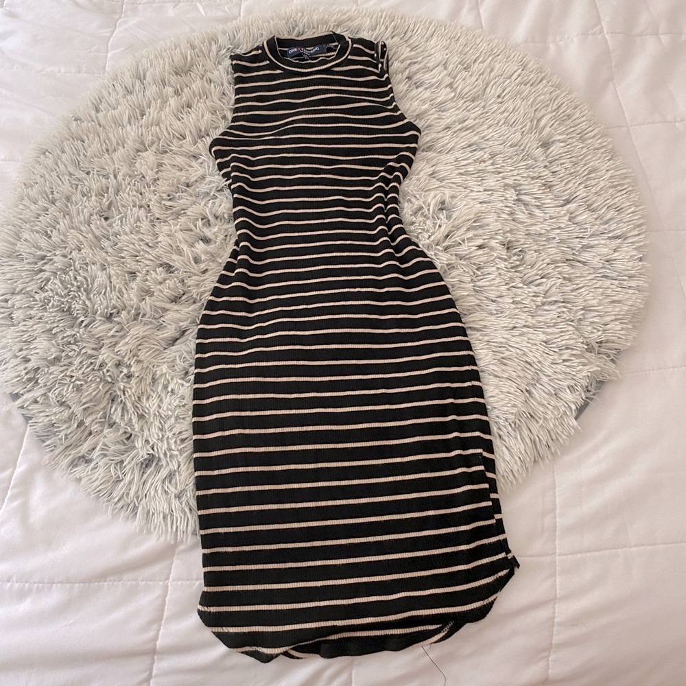 Forever 21 Striped Black Body Con Dress - Picture 3 of 4